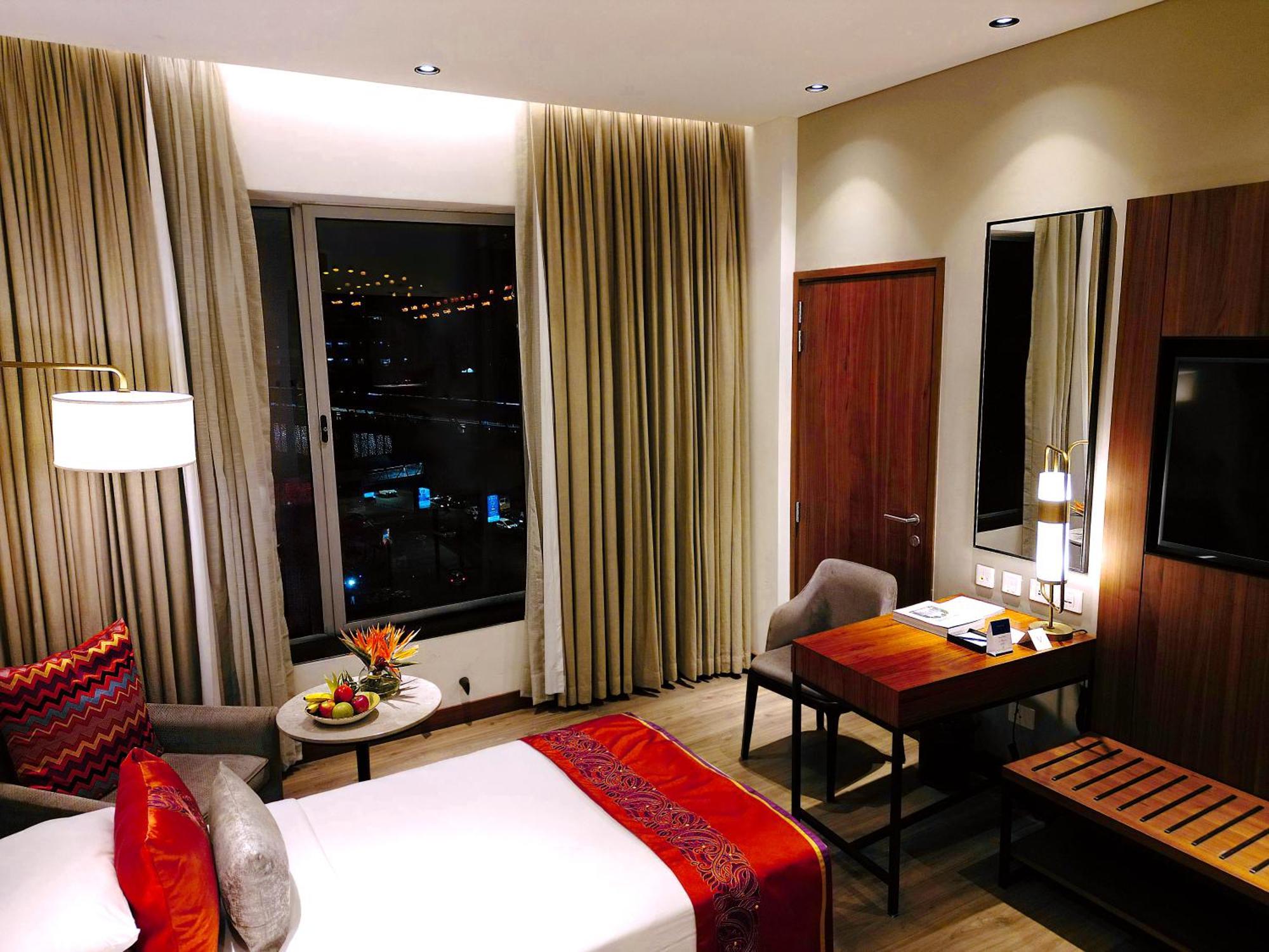 ホテル ビバンタ コルカタ Em バイパス エクステリア 写真 A room at the hotel