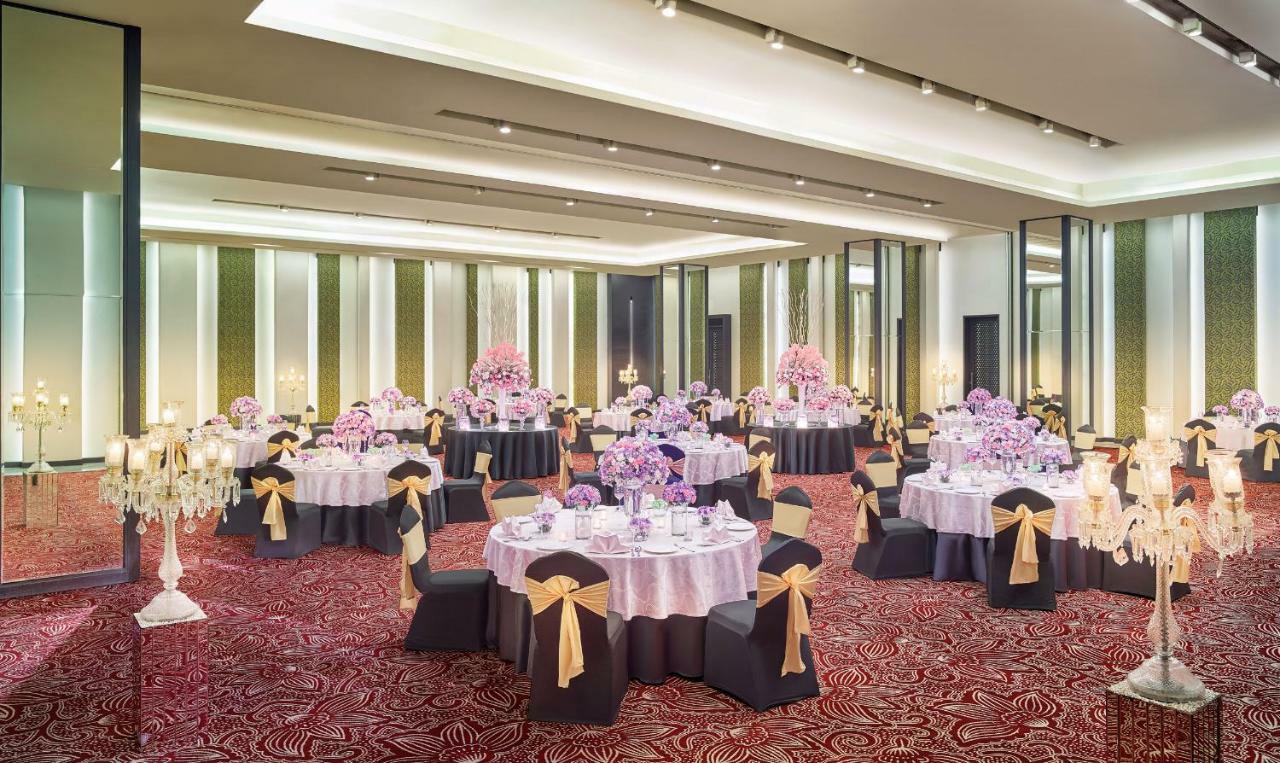 ホテル ビバンタ コルカタ Em バイパス エクステリア 写真 The ballroom at the hotel